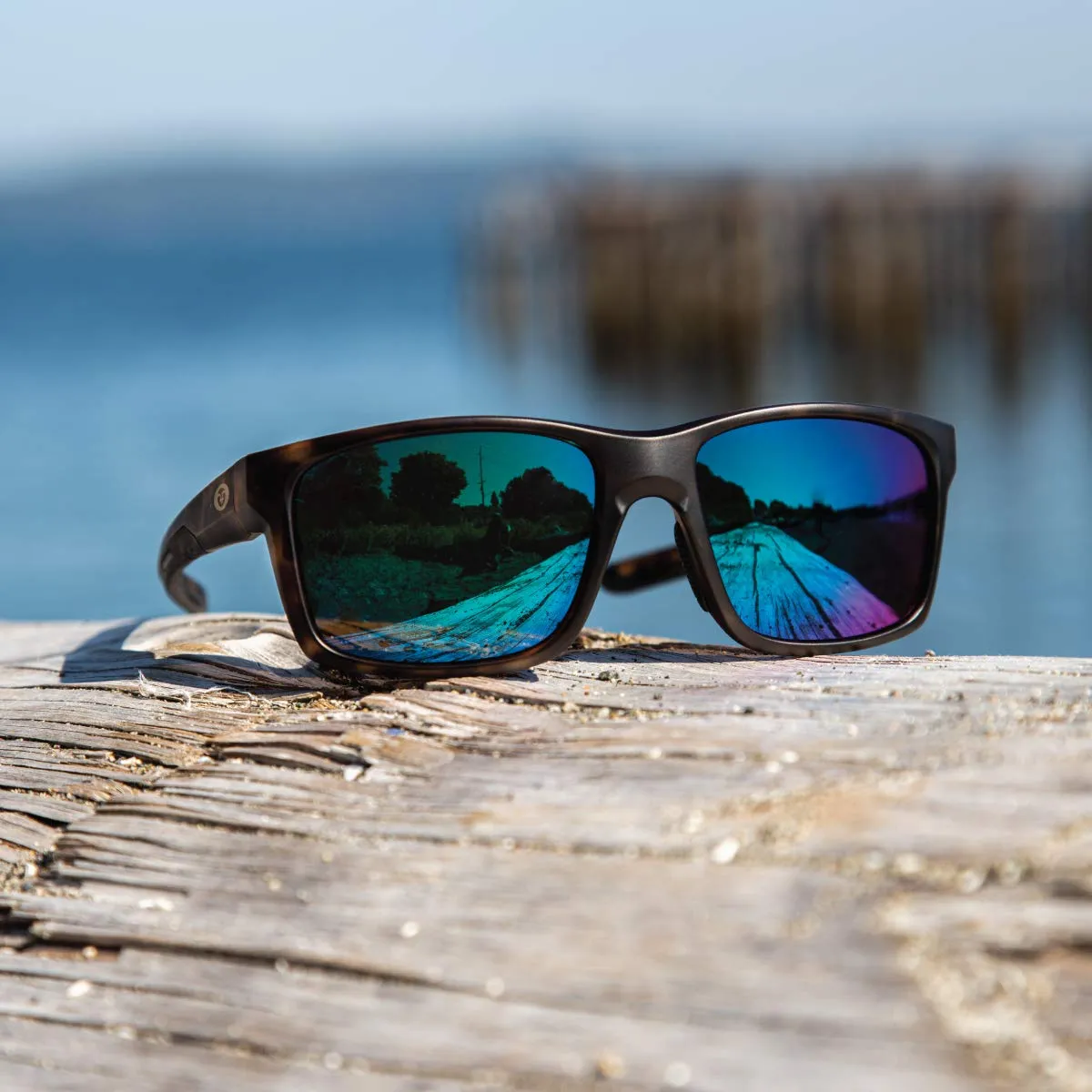 Flying Fisherman 7706TAG Freeline Polarized Sunglasses, Matte Tortoise Frame, Amber-Green Mirror Lens, Medium