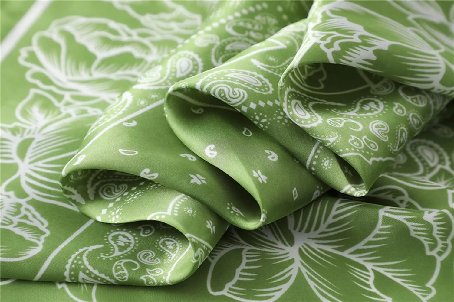 WENLOOY Square Satin Silk Feeling Hair Scarf Headscarf for Women/Men's Necktie Silk Bandanas Pocket Square